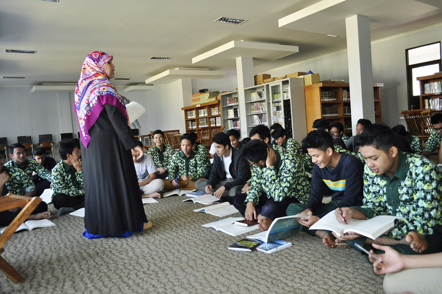 KEGIATAN BELAJAR MENGAJAR DI PERPUSTAKAAN
